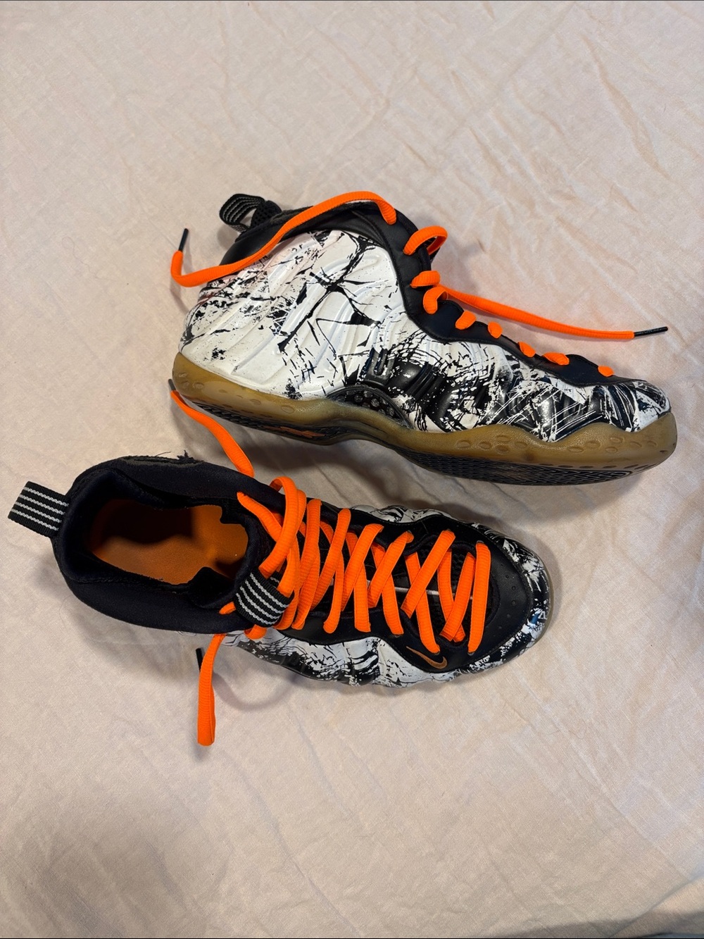 Nike air foamposite- shattered backboard